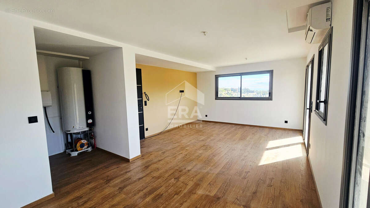 Appartement à VENCE