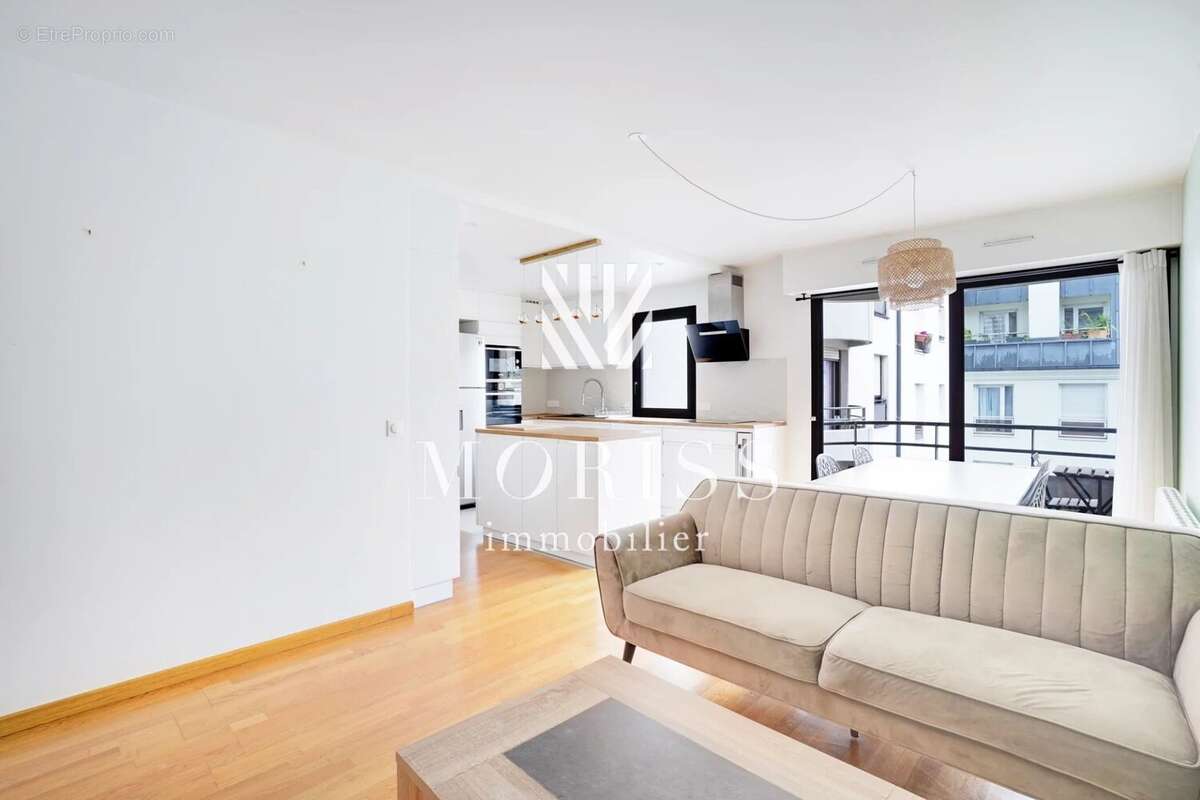 Appartement à PARIS-11E