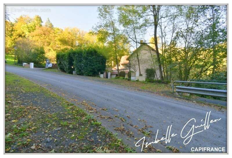 Maison à NERIS-LES-BAINS