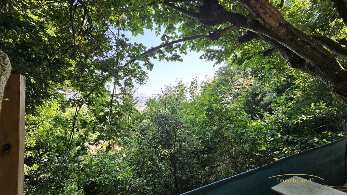Autre à MEULAN