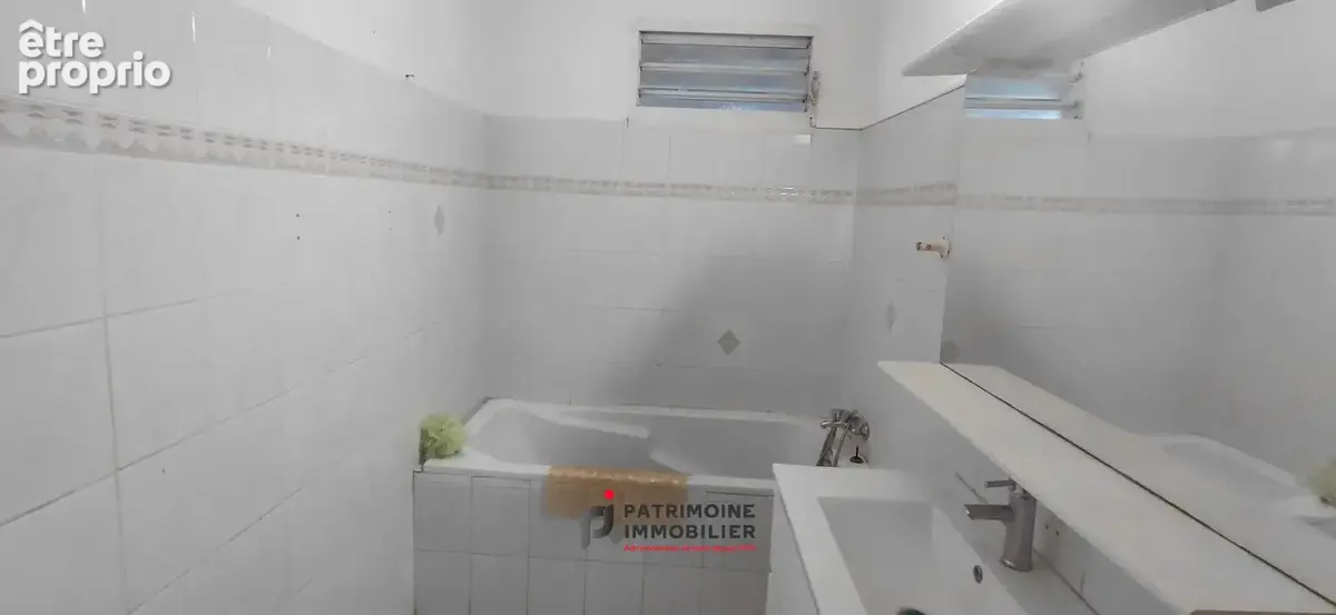 Maison de 82 m2 de type t4 a vendre a baie-mahault - photo 19