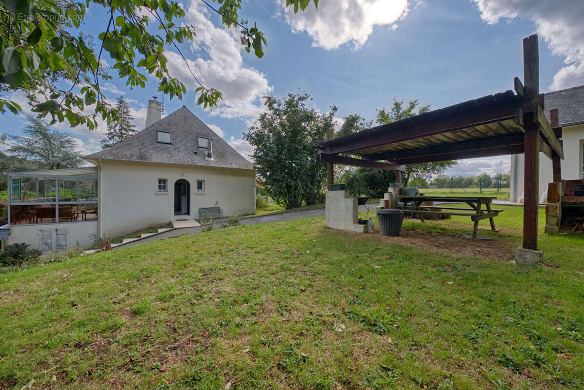 Maison à SAINT-SENOUX