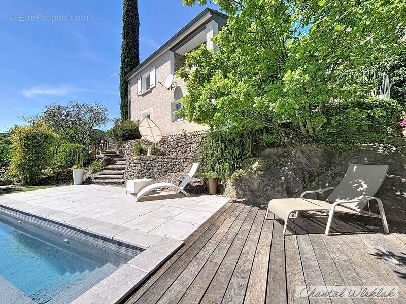 Maison à CHASSIERS