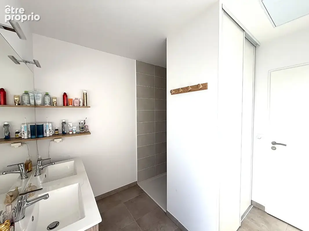 Maison contemporaine de 2022 - Calme, confort et proximité des commodités - photo 10