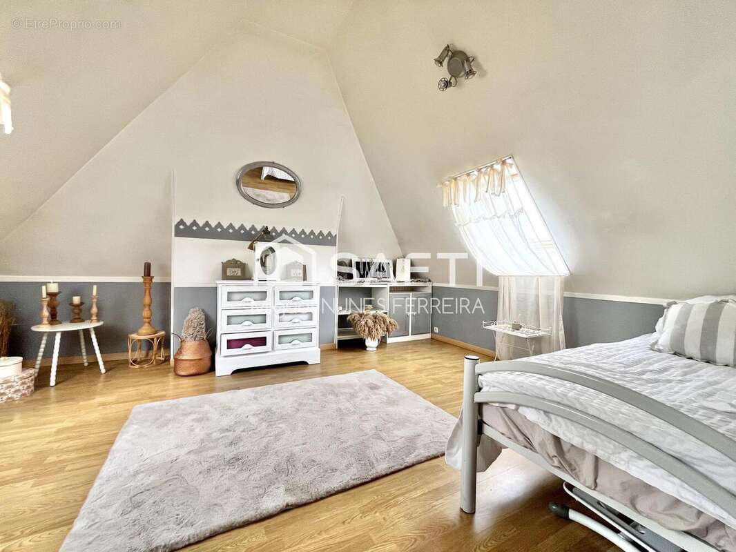 Photo 9 - Maison à PETIT-COURONNE