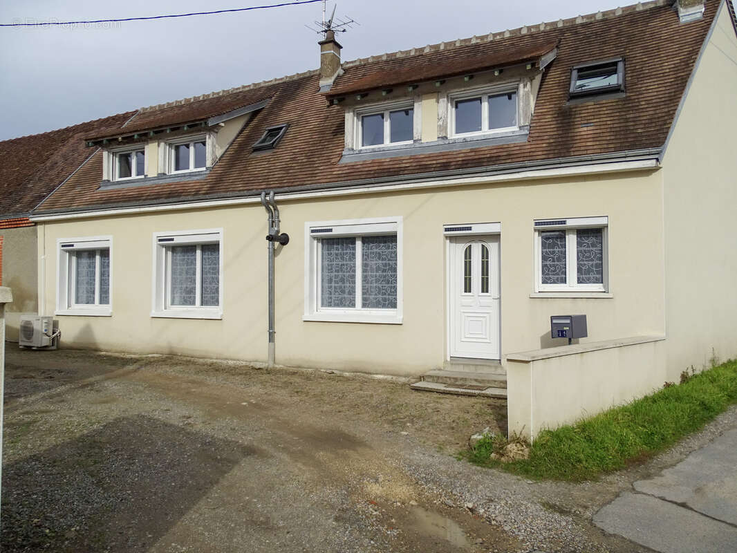 Maison à CHATRES-SUR-CHER