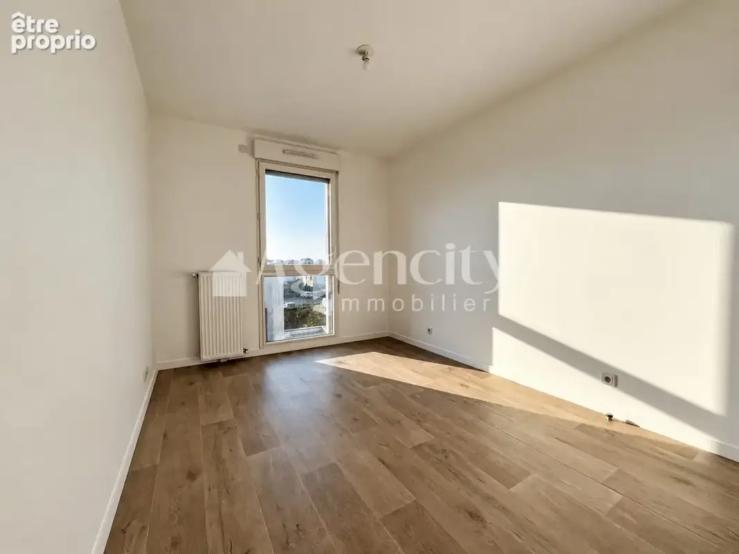 Appartement 4 pièces 86 m² à vendre à Bussy-Saint-Georges (77600) - photo 5