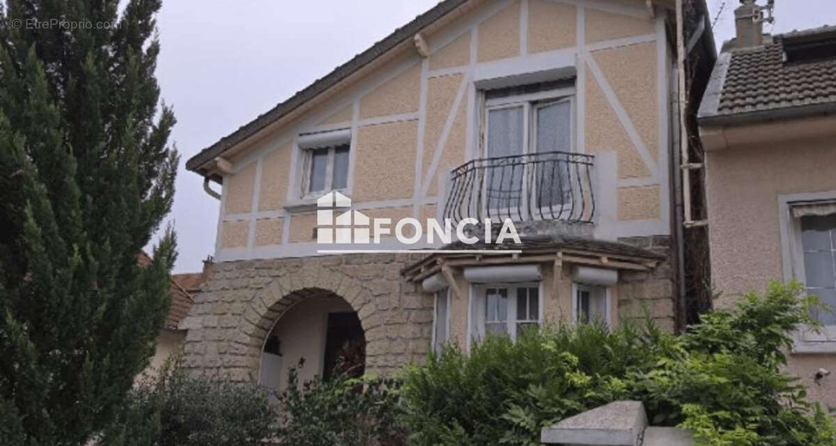 Maison à VILLEMOMBLE