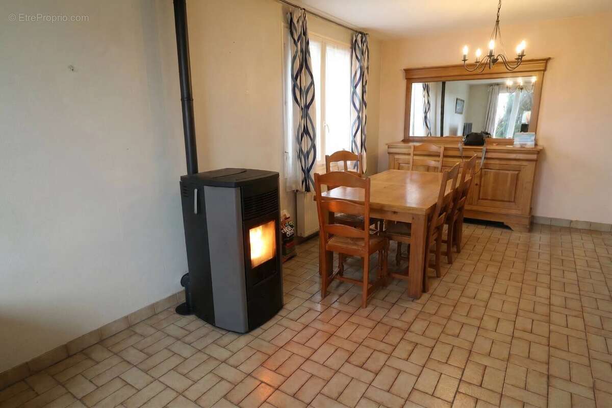 Maison à TREBRIVAN