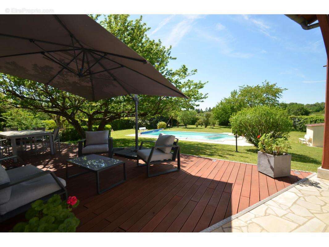 Maison à MONTPON-MENESTEROL