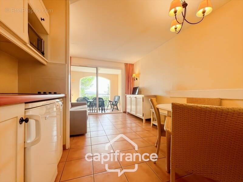 Pont royal en provence appartement de  27 m2 vue luberon une chambre meuble equipe - photo 7
