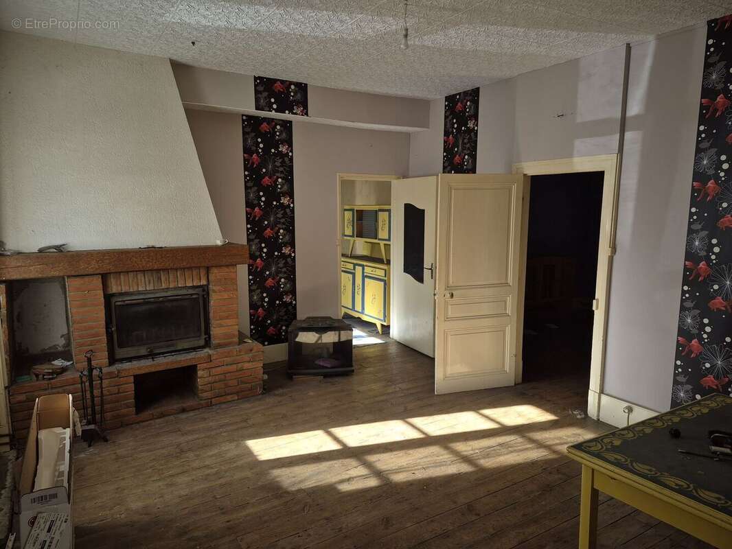 20260409100811 - Commerce à NONTRON