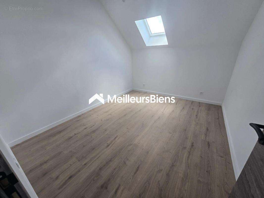 Maison à NORGES-LA-VILLE