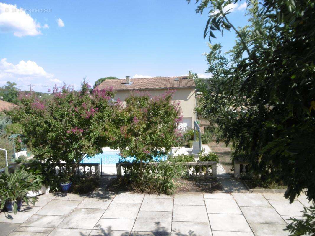 Maison à BAGNOLS-SUR-CEZE