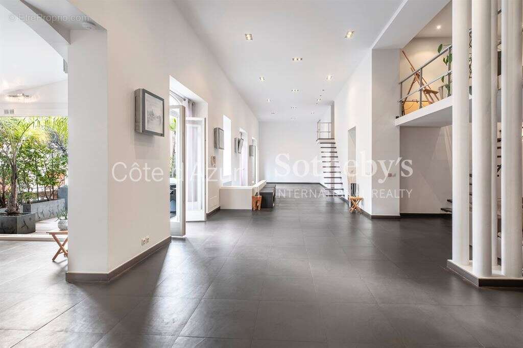 Appartement à BEAUSOLEIL