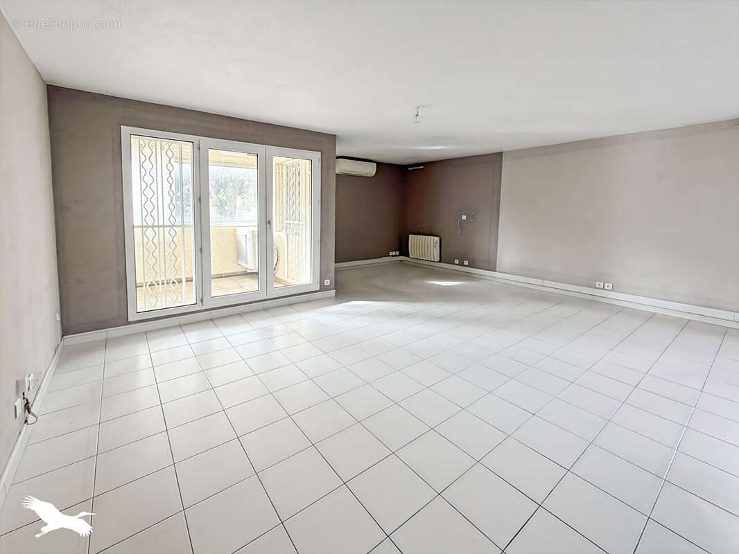 Appartement à MARSEILLE-11E