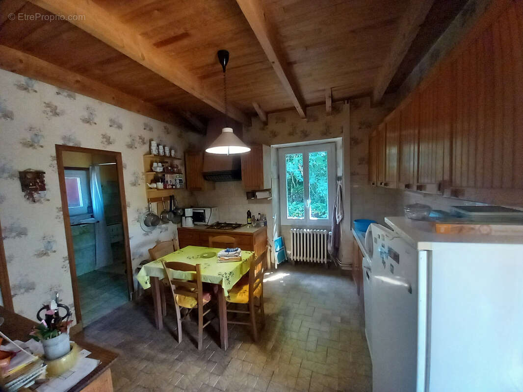 Maison à LOUBEJAC