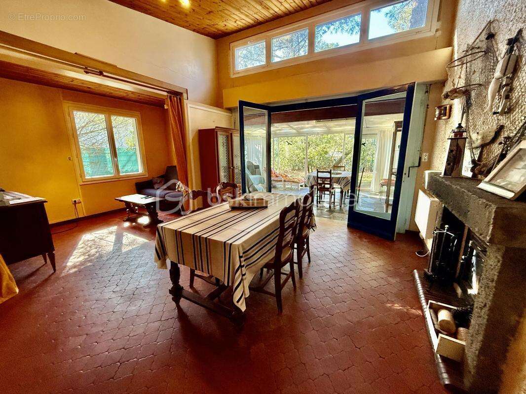 Maison à LES MATHES