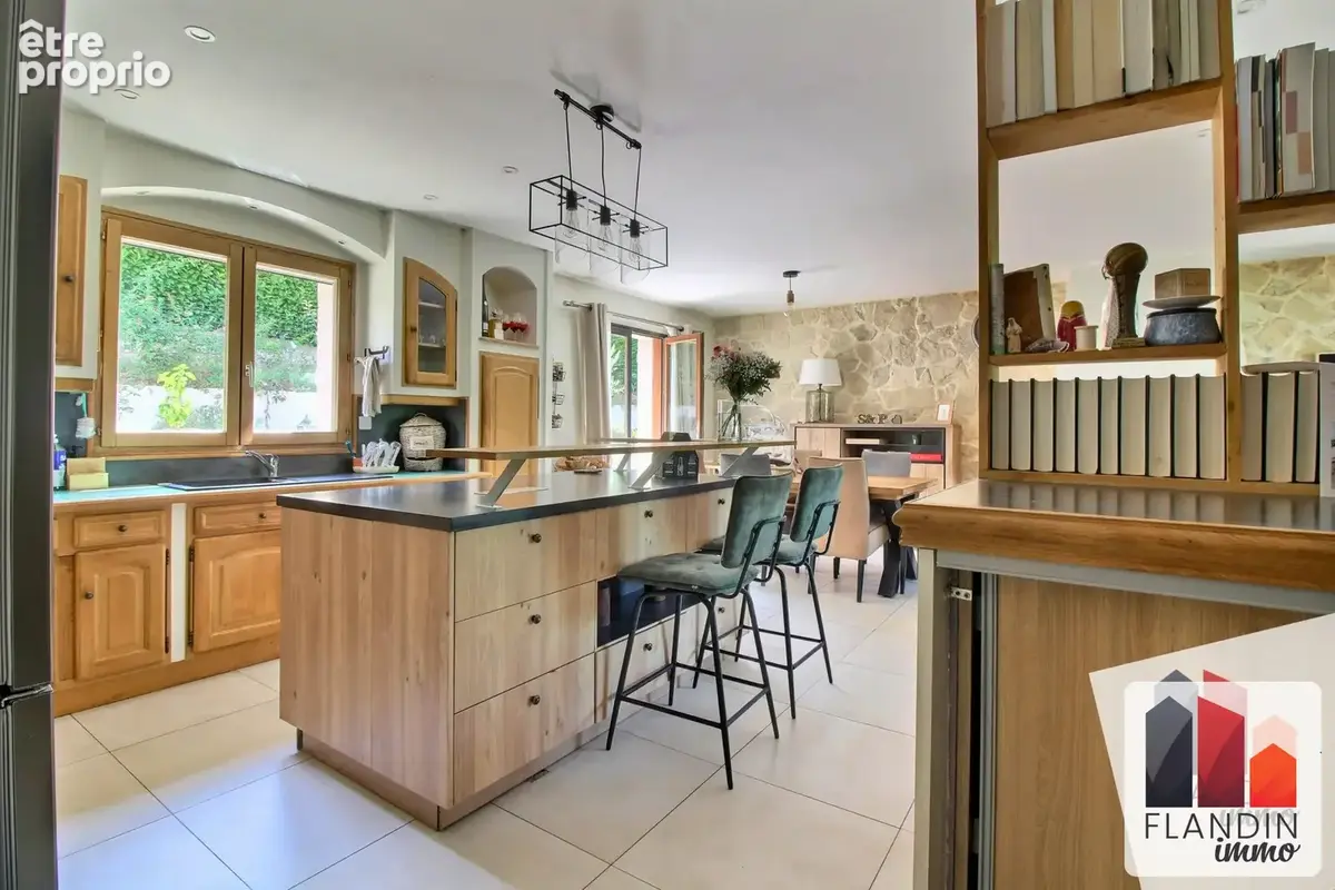 Maison 6 pièces 114 m² à vendre à Grigny (69520) - photo 5