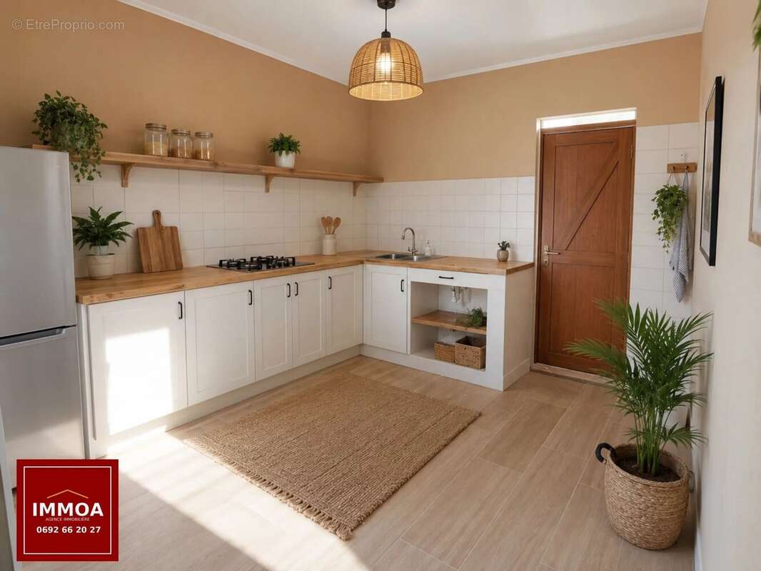 Ensemble immobilier composé de 3 maisons à bourbier les hauts 97470 Saint-Benoit. - photo 2