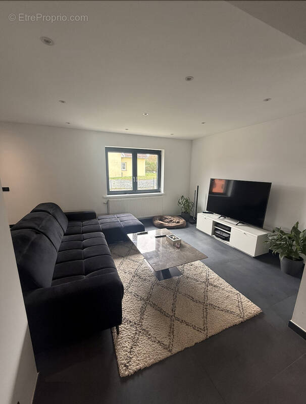 Maison à STEINBRUNN-LE-HAUT