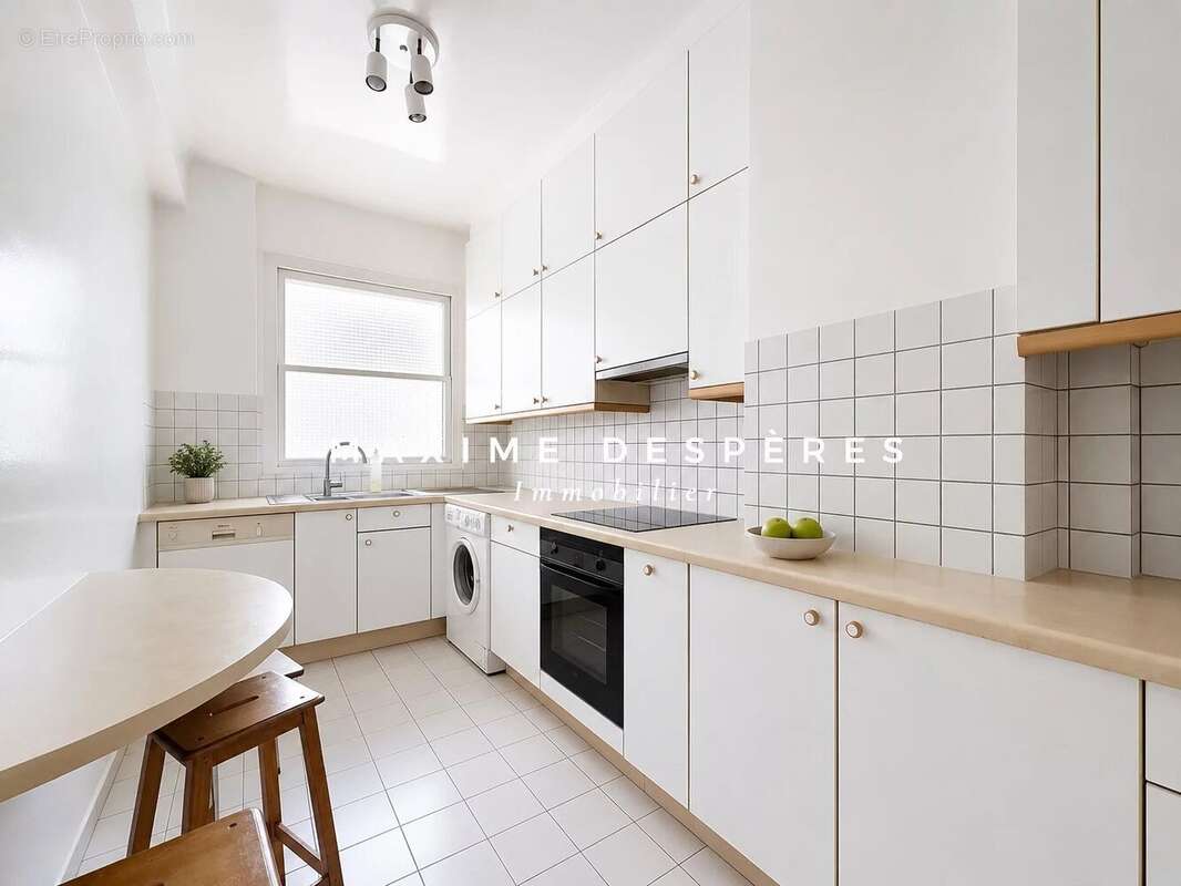 Appartement à NEUILLY-SUR-SEINE