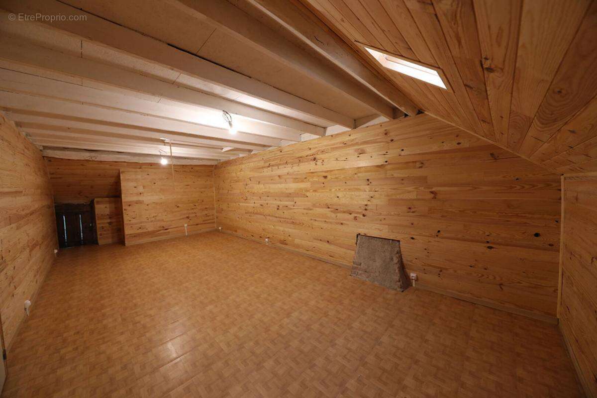 Maison à LA BUSSIERE