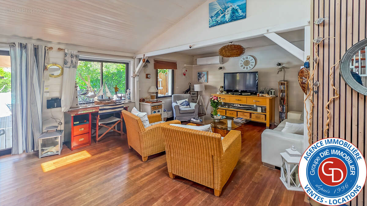 Maison à GUJAN-MESTRAS