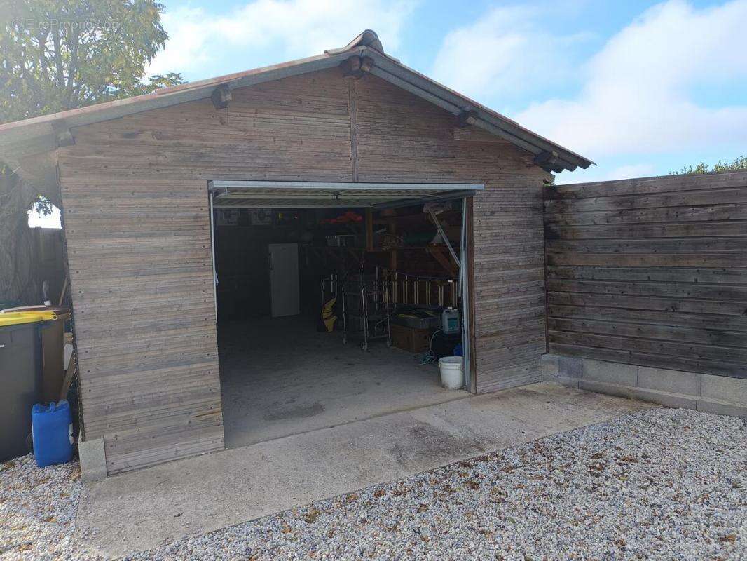 Maison à SAINT-EMILION
