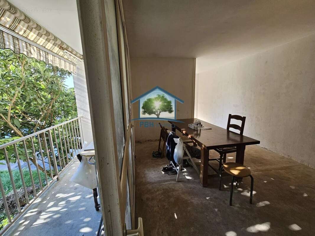 GRIGNY T5 de 105M², 2 Balcons et cave - photo 11