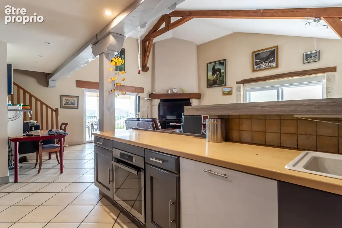 Maison de campagne avec piscine et dépendances - photo 8