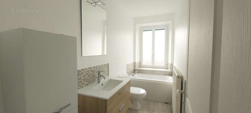 Maison à SAINT-JUNIEN