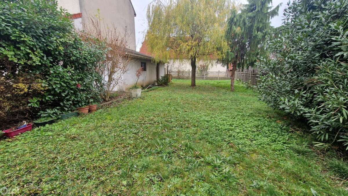 Maison à NEUILLY-SUR-MARNE