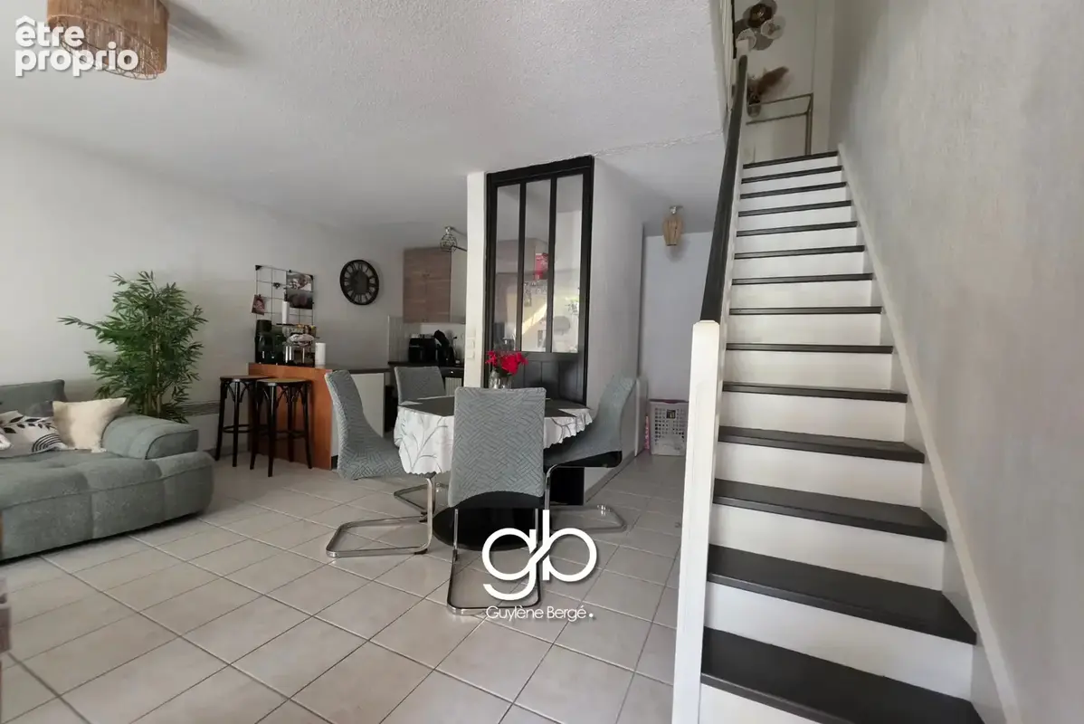 Appartement duplex T3 de 65 m2 - photo 2