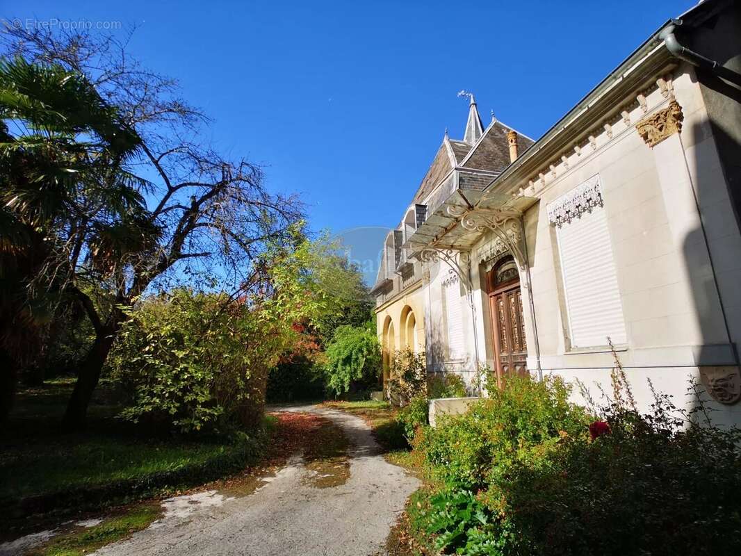 Maison à MARIGNAC
