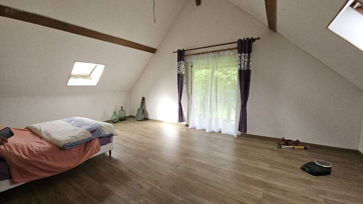 Maison à BUCHY