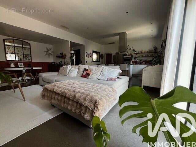 Photo 2 - Maison à SAINT-HIPPOLYTE