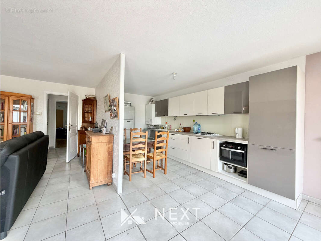 Appartement à SAINT-MARTIN-D'HERES