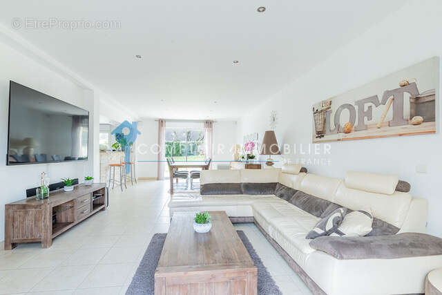 A vendre Dpt Essone (91) Morangis 200 m2 sur terrain clos de 540 m2 - photo 2