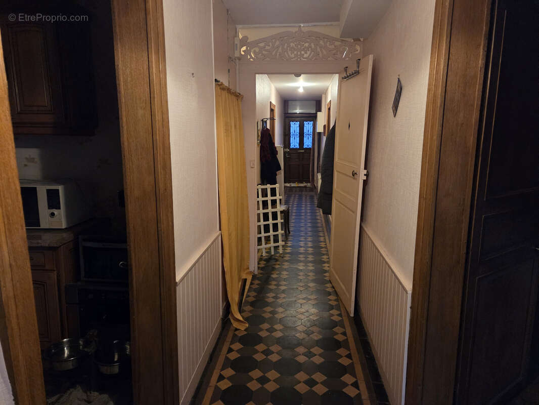 Maison à MAUBERT-FONTAINE