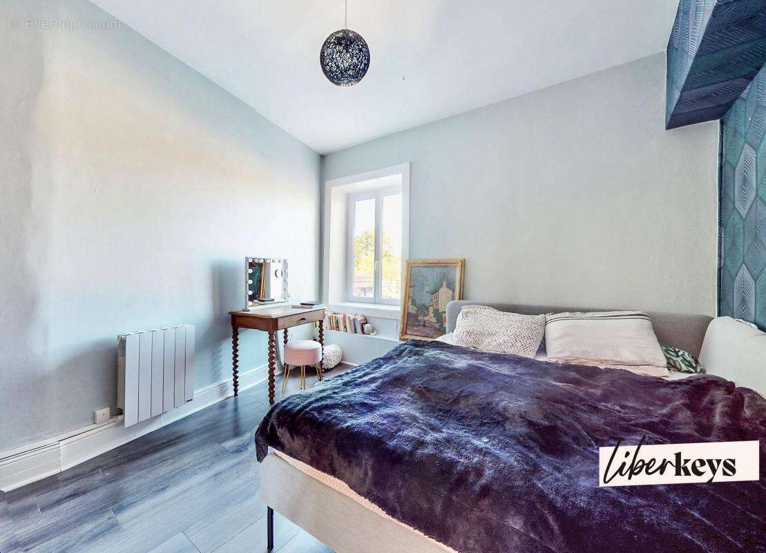 Appartement à CAILLOUX-SUR-FONTAINES