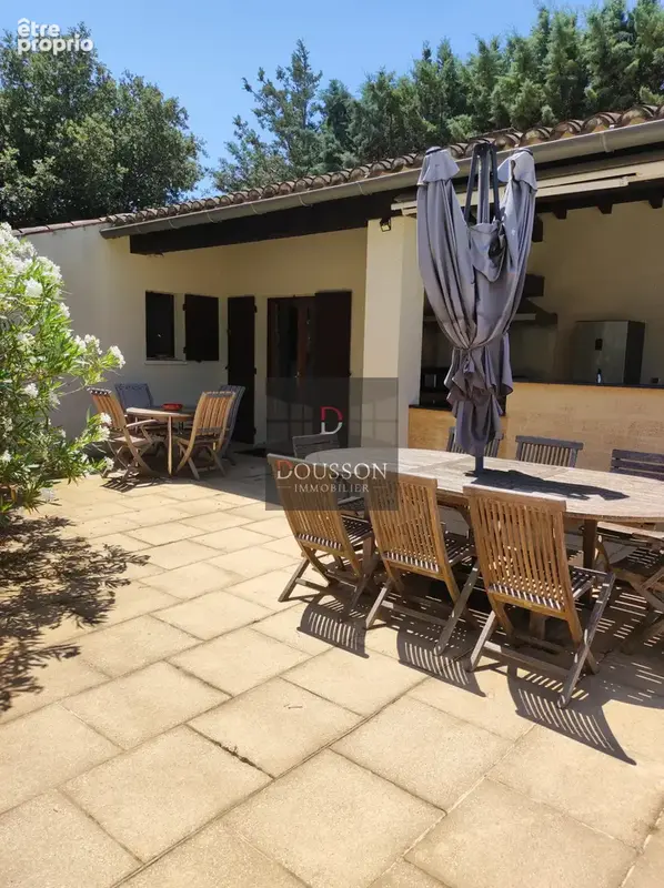 Villa avec dépendances et terrain constructible à Saint-Siffret - photo 2