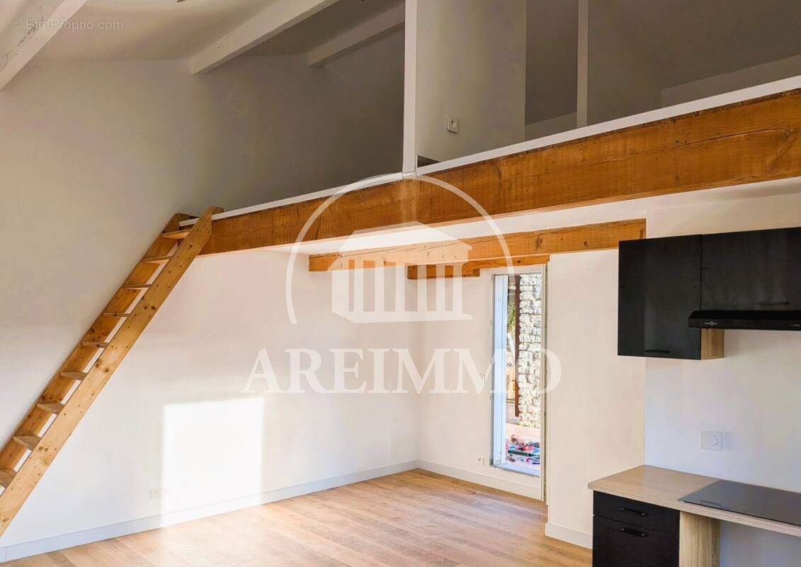 Appartement à SAINT-MARTIN-DE-LONDRES