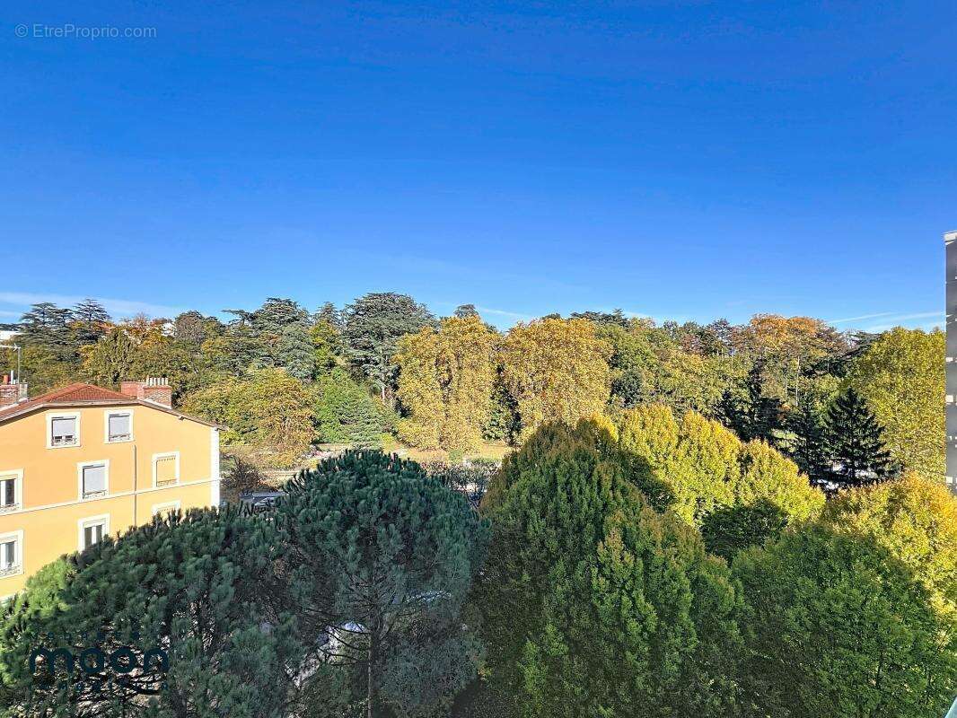 Appartement à OULLINS