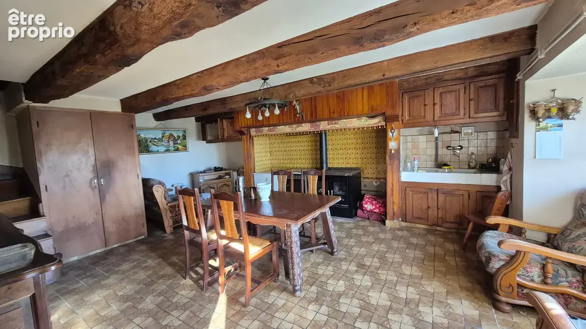 Ensemble immobilier, maison, grange sur une parcelle de 1300 m², AUBRAC - photo 6