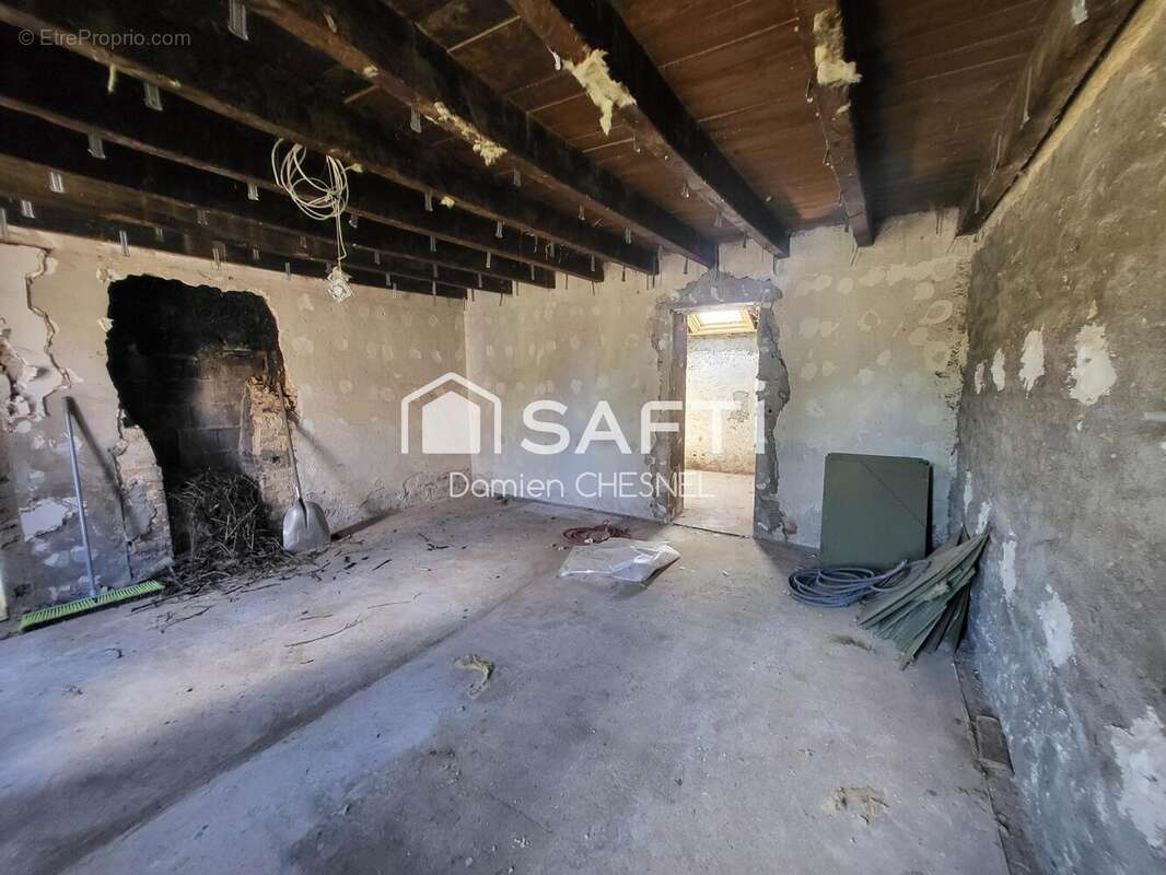 Maison 72 m² à Vesdun  - photo 3