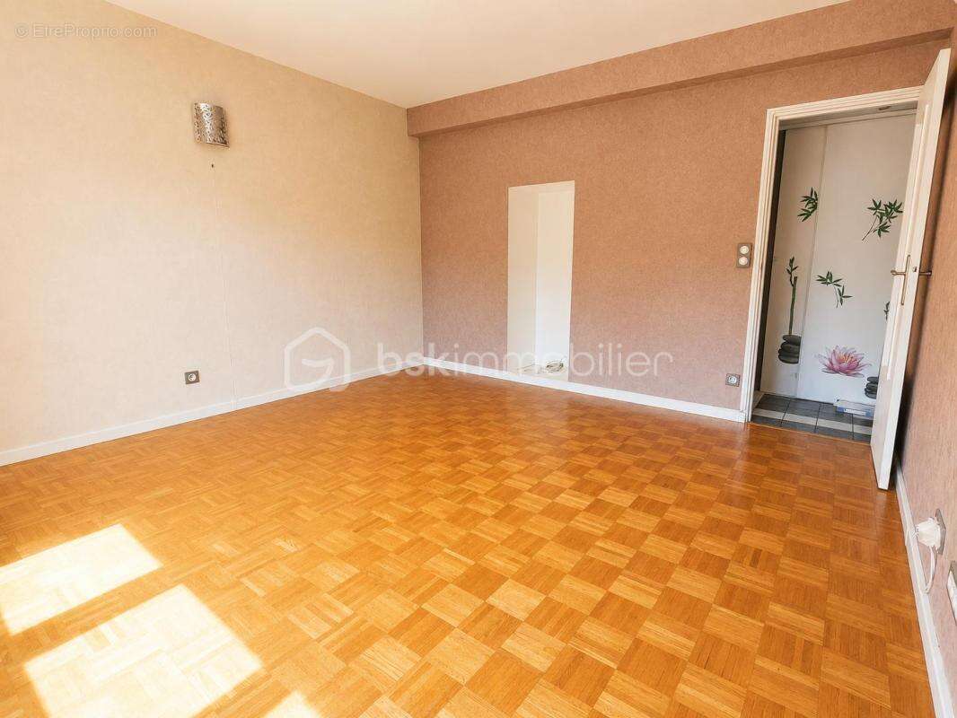 F2 lumineux 45m² avec cave - Idéal premier achat ou investissement - Drancy - photo 6