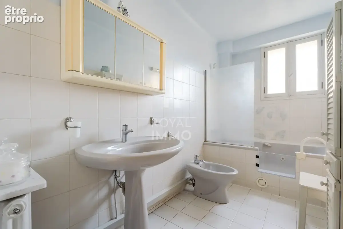 Appartement T3 Rez-de-jardin Le Mourillon - photo 7