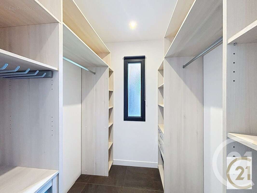 Maison à AYGUESVIVES