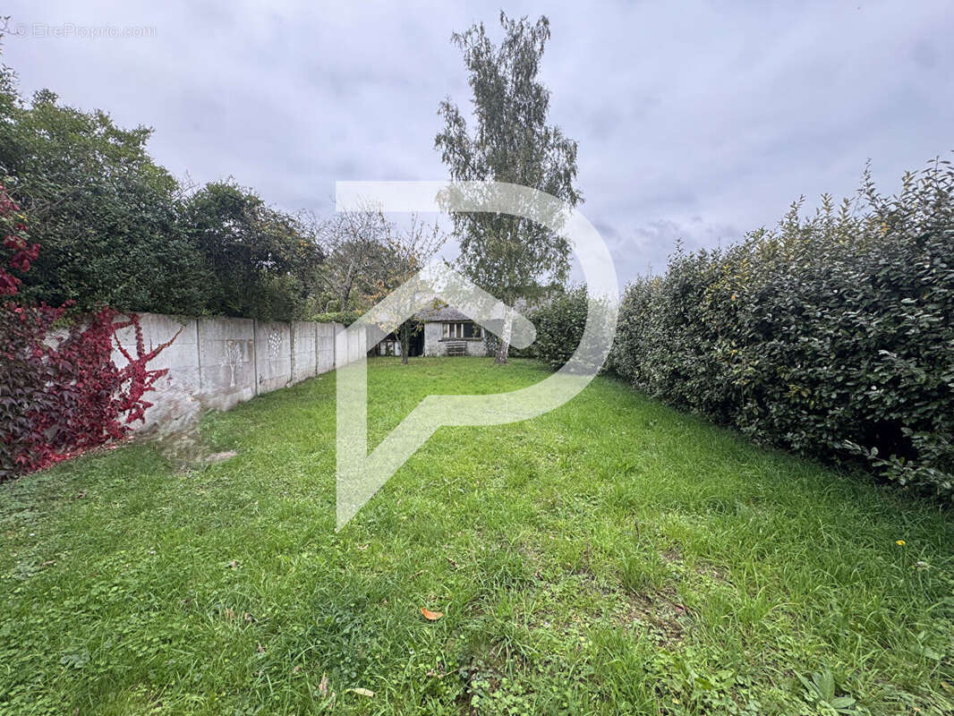 Maison à EZY-SUR-EURE